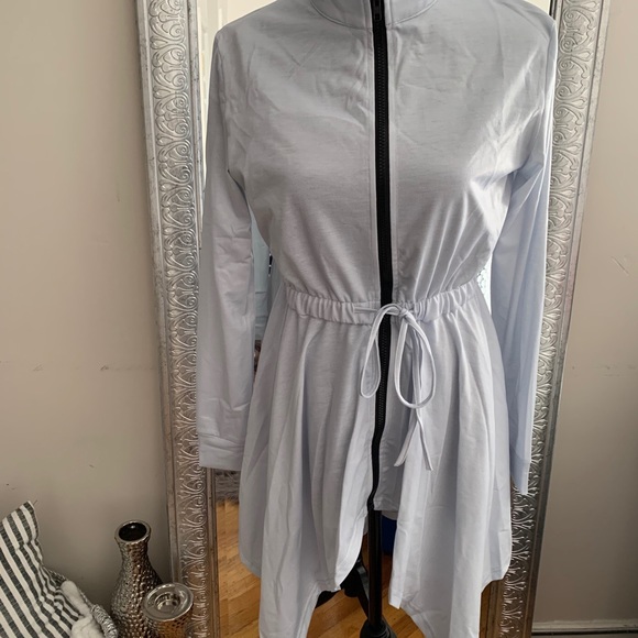 Casual zip up, cinch waist asymmetrical grey coat - Picture 5 of 16